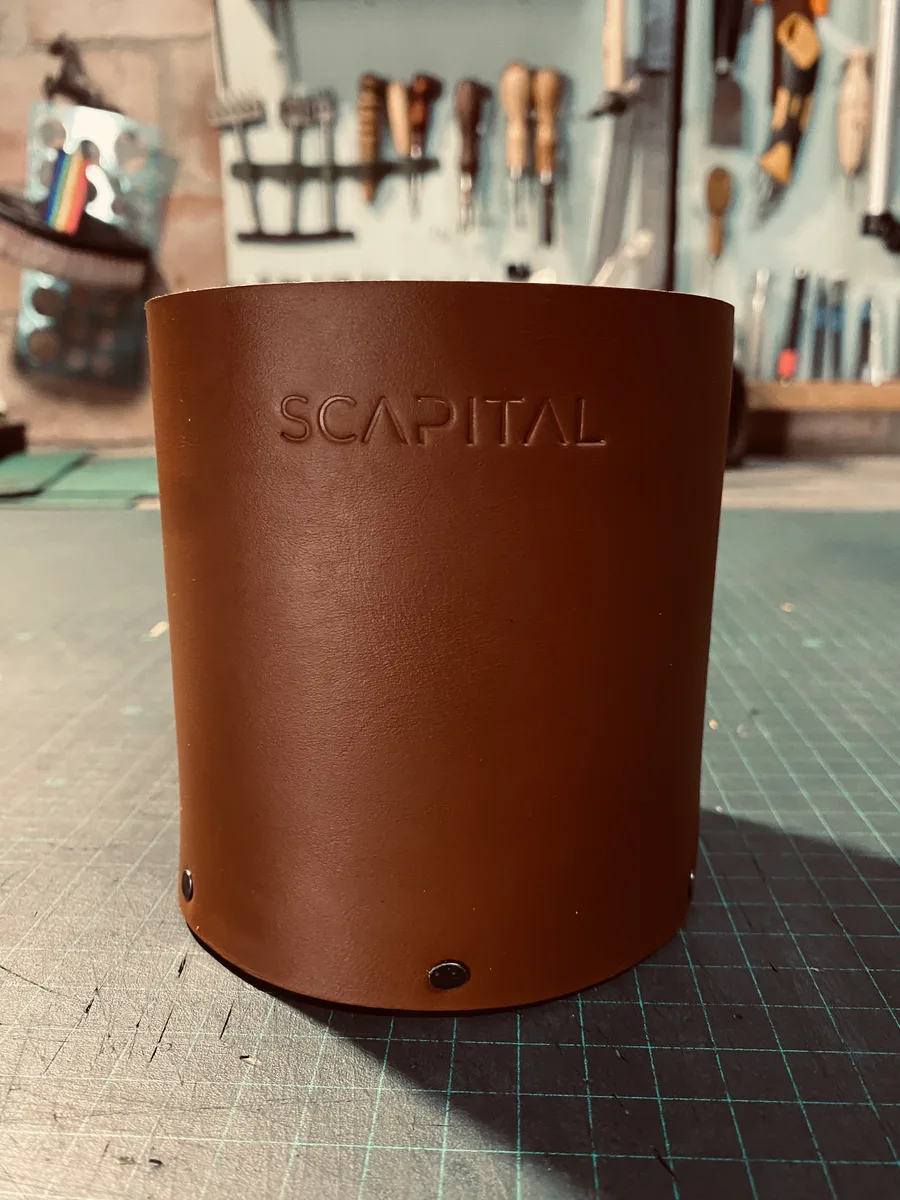 Stationary Holder