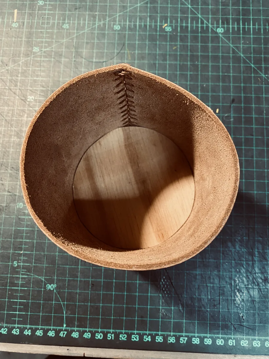 Stationary Holder